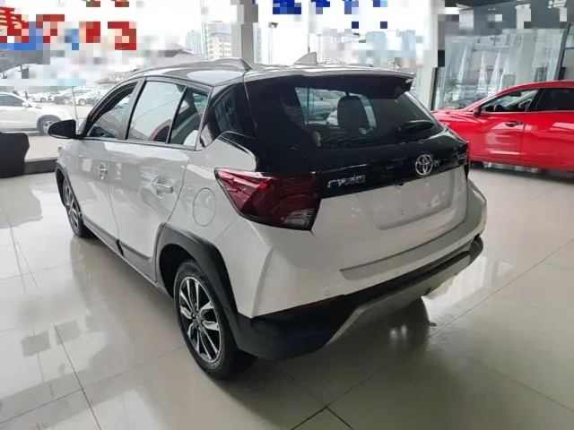 Toyota YARiS L Zhi Xuan 2022 Zhi Xuan X 1.5L CVT Luxury PLUS Edition — Фото автомобиля 4