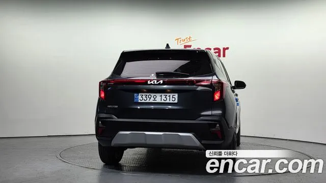 Kia Seltos Новый Seltos Бензин 2.0 2WD — Фото автомобиля 4