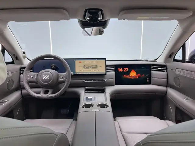 IM Motors LS6 — Фото автомобиля 18