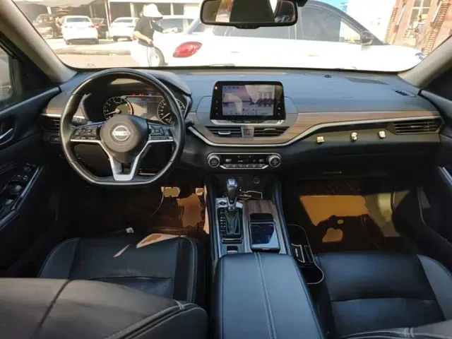 Nissan Teana — Фото автомобиля 9