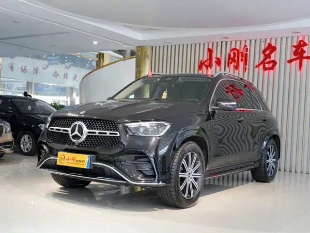 Mercedes-Benz GLE-Class — Фото автомобиля 2