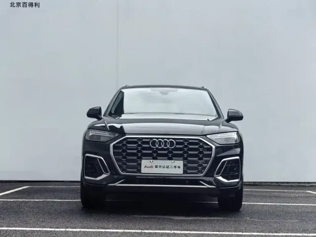Audi Q5L — Фото автомобиля 11