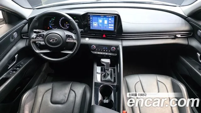 Hyundai Avante CN7 — Фото автомобиля 10