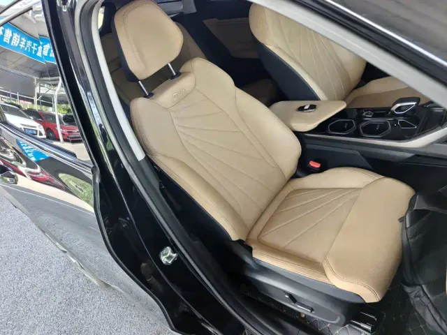 Geely Boyue L — Фото автомобиля 19
