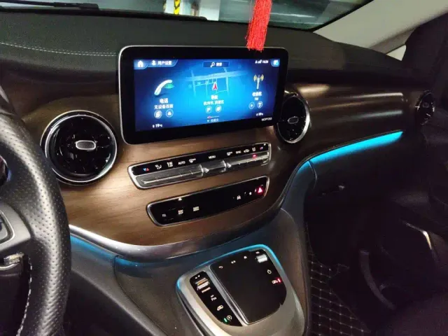 Mercedes-Benz V-Class — Фото автомобиля 9