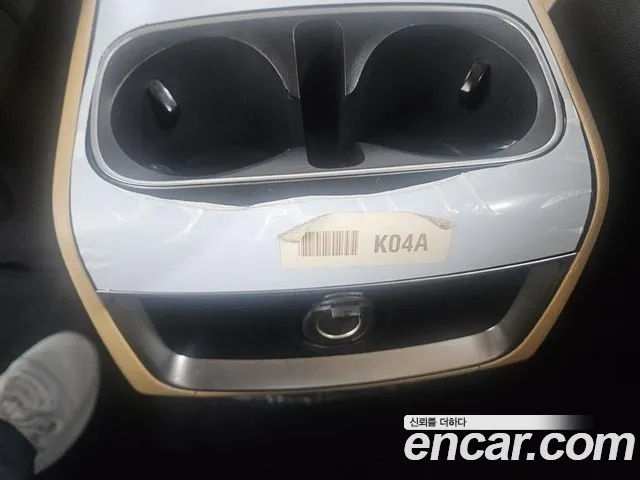 Kia Carnival Generation 4 — Фото автомобиля 16