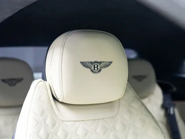 Bentley Continental — Фото автомобиля 14