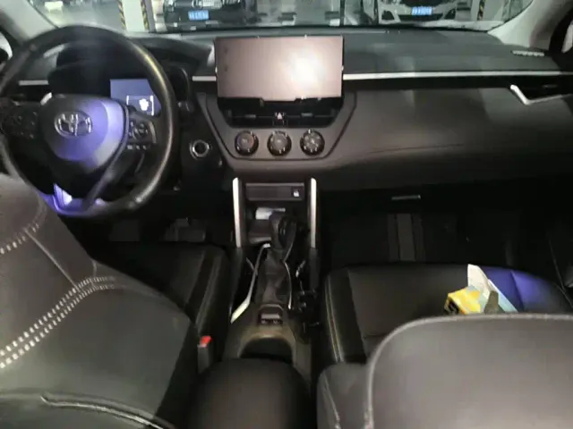 Toyota Corolla Cross — Фото автомобиля 11
