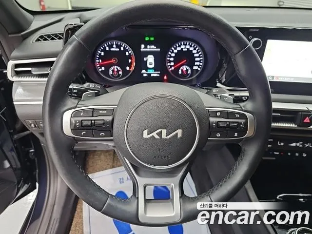 Kia K5 — Фото автомобиля 10