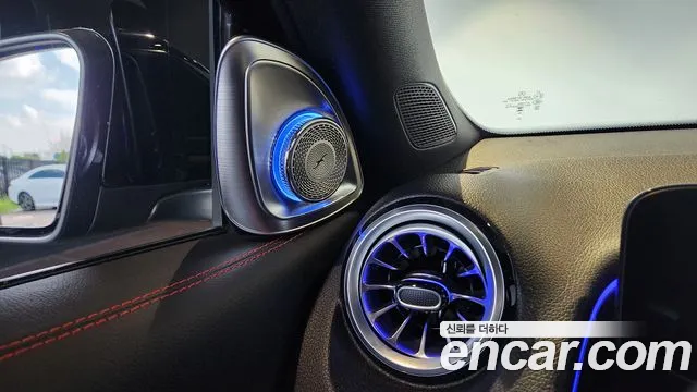 Mercedes-Benz GLB-Class — Фото автомобиля 18