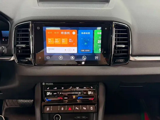 Skoda Karoq — Фото автомобиля 6