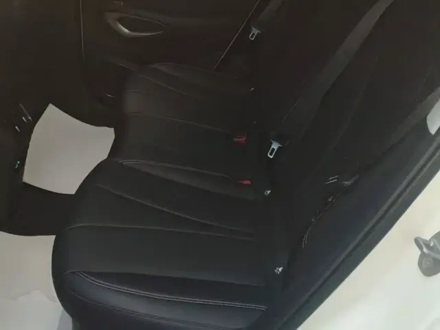 BYD Hai Shi 05 EV 2025 520KM Flagship Smart Navigation Edition — Фото автомобиля 16