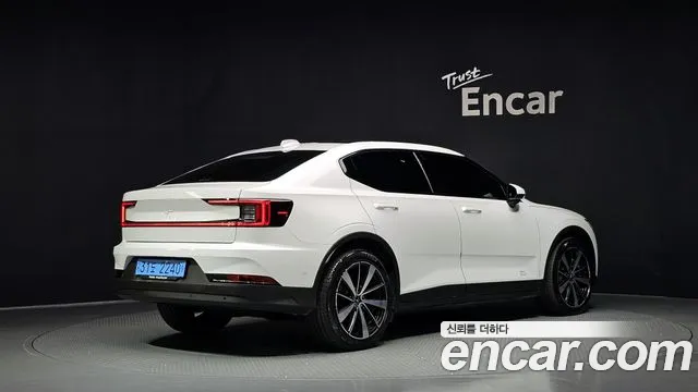 Polestar Polestar 2 — Фото автомобиля 2