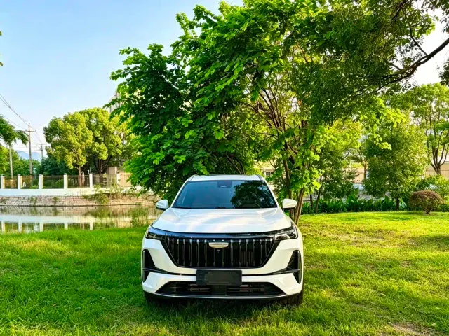 Geely Boyue L — Фото автомобиля 2