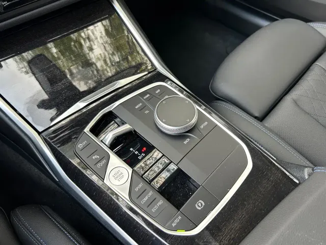 BMW 3 Series — Фото автомобиля 8