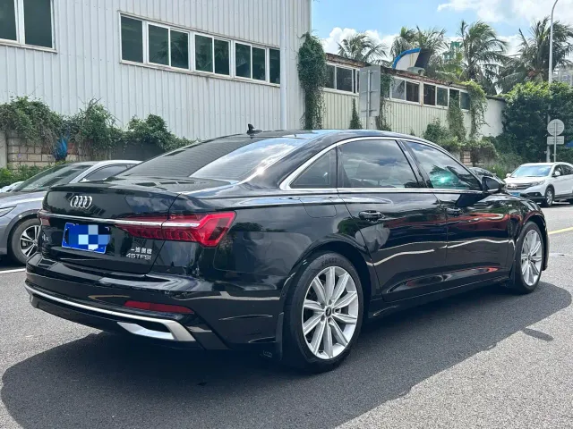 Audi A6L — Фото автомобиля 9