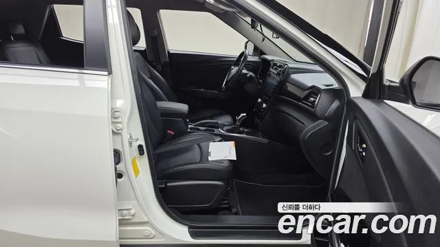KG_Mobility_Ssangyong TIBOLI Very New Tivoli Бензин 1.5 2WD — Фото автомобиля 22
