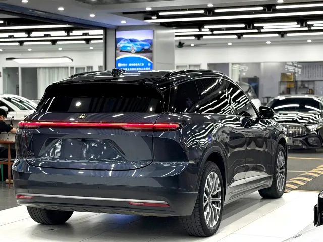 Nio ES6 — Фото автомобиля 6