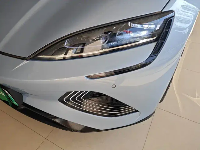 BYD Seal — Фото автомобиля 23