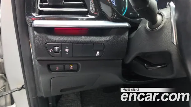 Kia Niro — Фото автомобиля 27