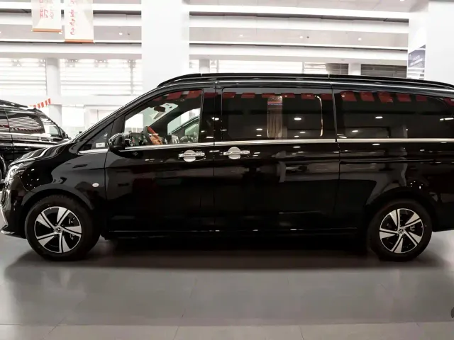 Mercedes-Benz Vito — Фото автомобиля 3