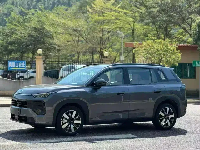 Фотография автомобиля — GAC Trumpchi GS4
