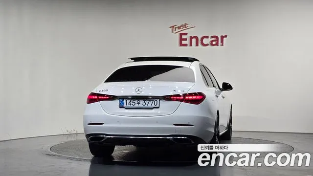 Mercedes-Benz C-Class — Фото автомобиля 2