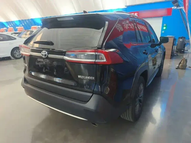 Toyota Wildlander — Фото автомобиля 6