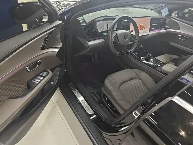 BYD Han — Фото автомобиля 15