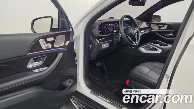 Mercedes-Benz GLE-Class — Фото автомобиля 10