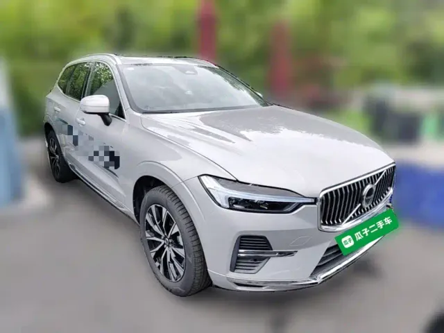 Volvo XC60 — Фото автомобиля 5