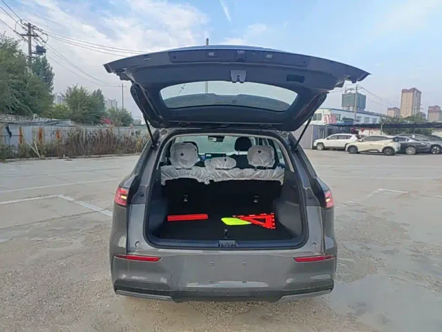 Geely Galaxy E5 — Фото автомобиля 18
