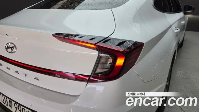 Hyundai Sonata — Фото автомобиля 8