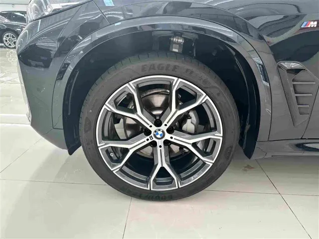 BMW X5 — Фото автомобиля 4