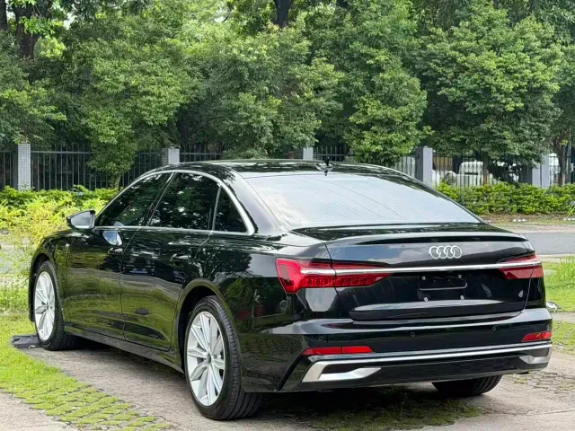 Audi A6L — Фото автомобиля 14