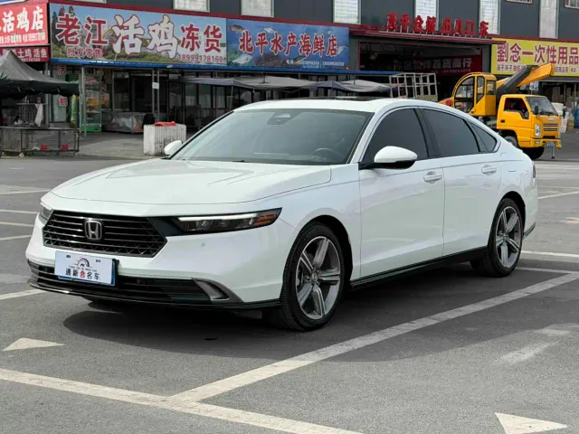 Фотография автомобиля — Honda Accord