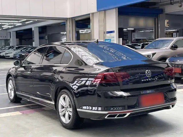 Volkswagen Magotan — Фото автомобиля 10
