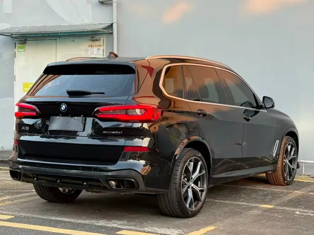 BMW X5 — Фото автомобиля 5