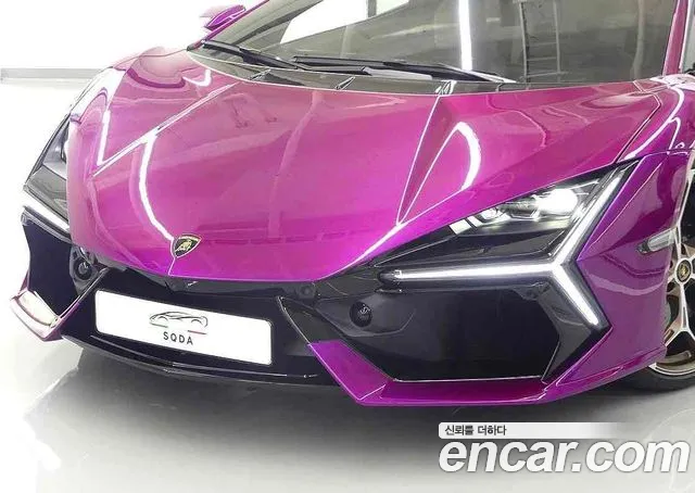 Lamborghini Revuelto — Фото автомобиля 19