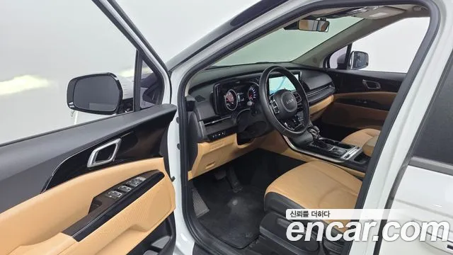 Kia Carnival Generation 4 — Фото автомобиля 10