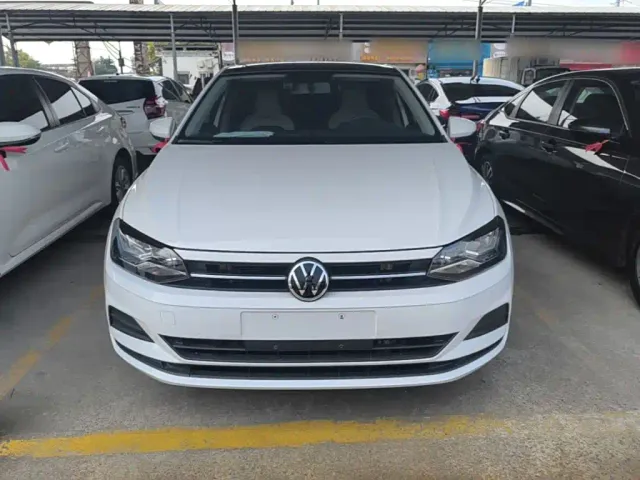 Volkswagen Polo — Фото автомобиля 2