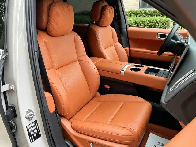 Li Auto Li Auto L6 2024 Max — Фото автомобиля 10