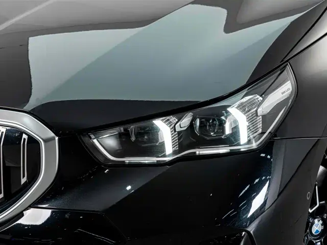 BMW 5 Series — Фото автомобиля 4