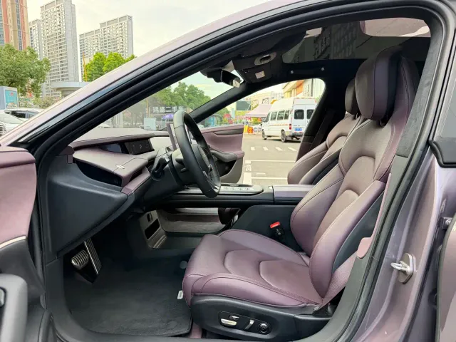 Xiaomi SU7 — Фото автомобиля 10