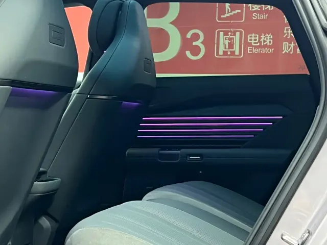 Audi E5 Sportback — Фото автомобиля 5