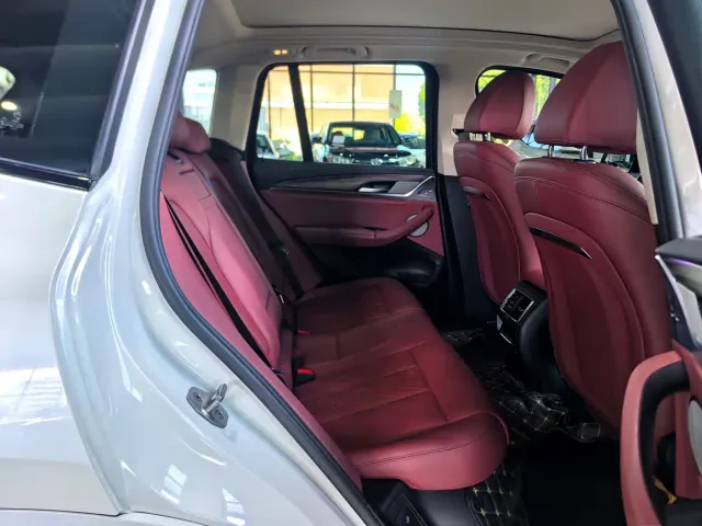 BMW X3 — Фото автомобиля 11