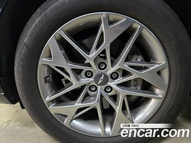 Genesis GV70 — Фото автомобиля 20
