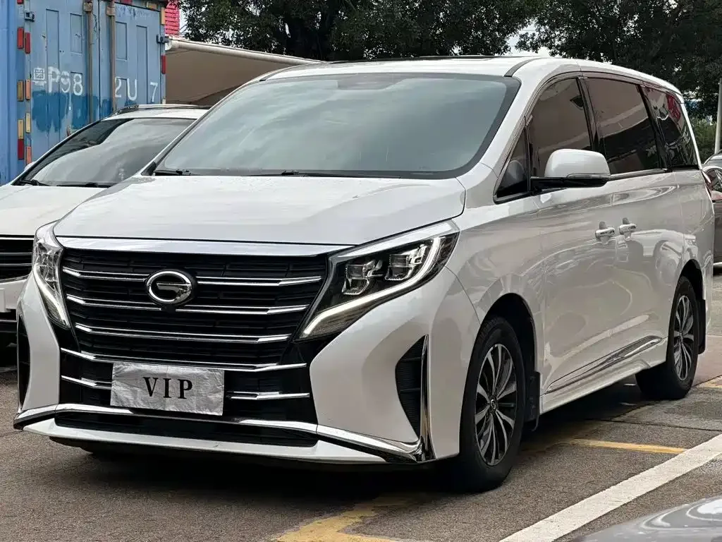GAC Trumpchi Trumpchi M8 2023 Leading Series 390T Luxury Edition — Фото автомобиля 3
