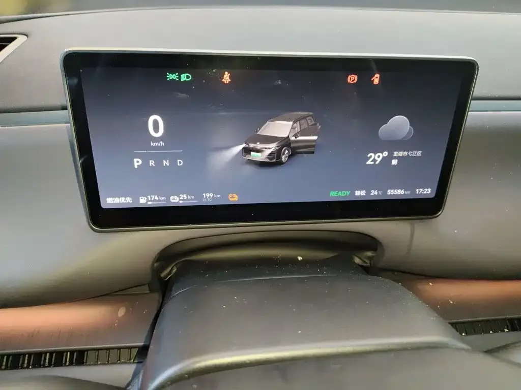 Leapmotor Leapmotor C16 2024 Extended Range 200 Premium Edition — Фото автомобиля 4