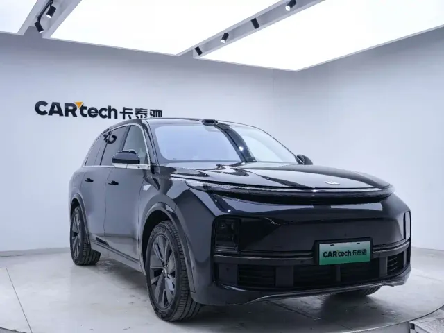 Li Auto L8 — Фото автомобиля 5